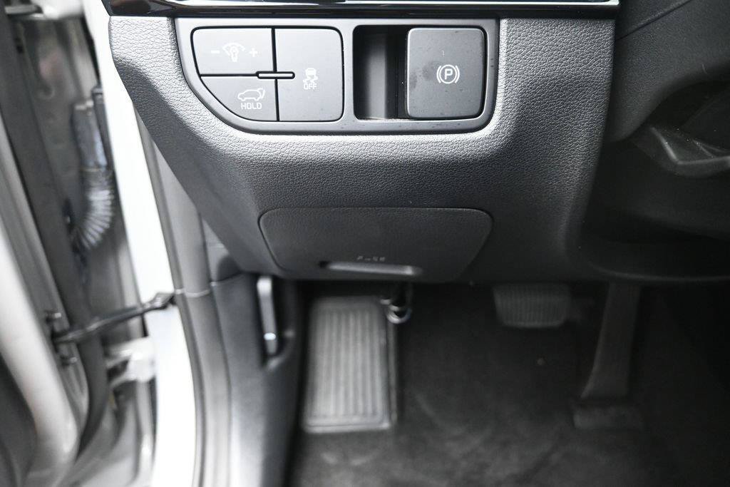 Used 2026 Kia Sportage SX FWD image 16