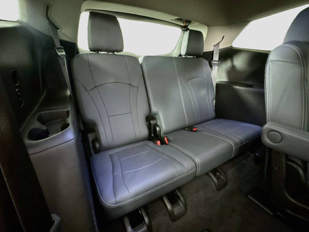 Used 2019 Buick Enclave Essence AWD/4WD image 34