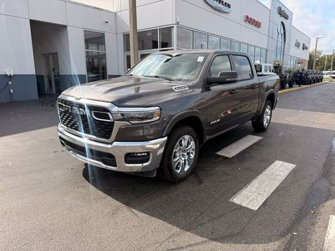 New 2026 RAM 1500 Big Horn AWD/4WD image 4