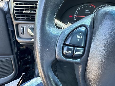 Used 2000 Chevrolet Camaro Z28 w/ SS Performance/Appearance Pkg RWD image 15