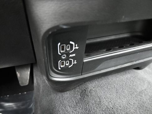 Used 2024 RAM 2500 Big Horn image 27