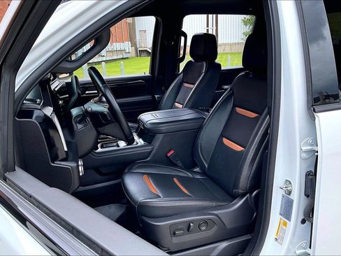 Used 2025 GMC Sierra 2500 AT4 AWD/4WD image 31