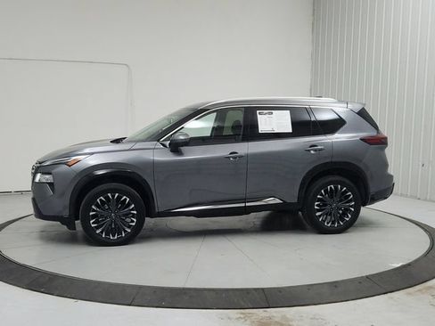 Used 2026 Nissan Rogue Platinum w/ Platinum Premium Package AWD/4WD image 4