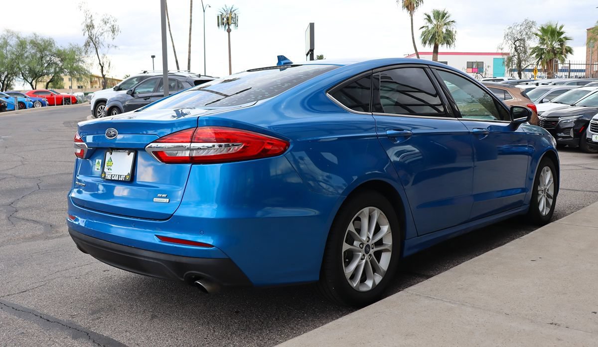 Used 2019 Ford Fusion SE FWD image 13