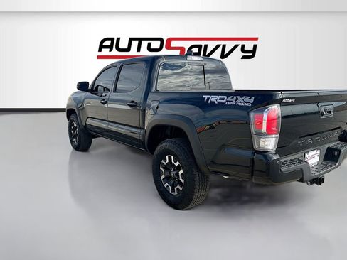 Used 2022 Toyota Tacoma TRD Off-Road w/ Technology Package AWD/4WD image 5