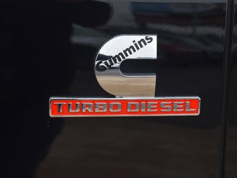 Used 2024 RAM 3500 Laramie image 13