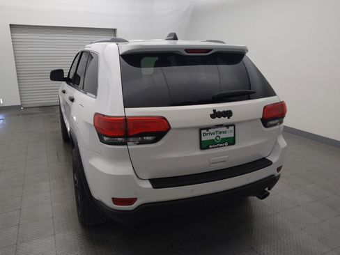 Used 2019 Jeep Grand Cherokee Limited image 6