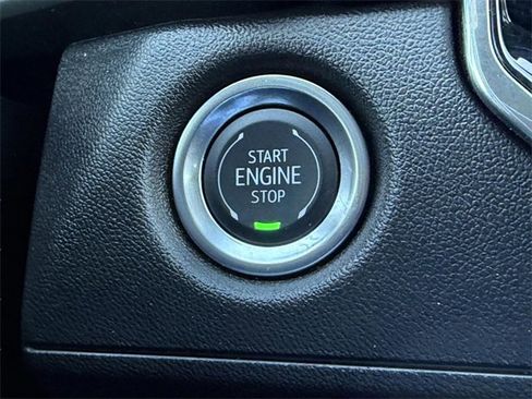 Certified 2024 Chevrolet Colorado W/T w/ WT Convenience Package II image 18