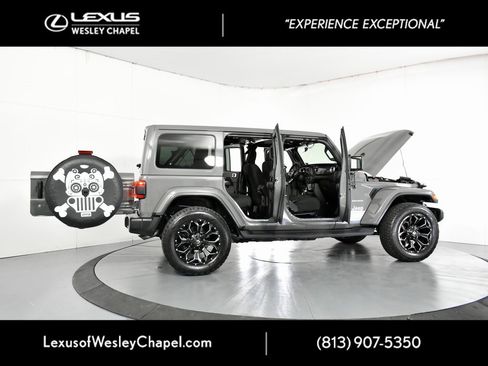 Used 2020 Jeep Wrangler Unlimited Sahara image 15