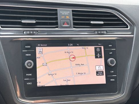 Used 2019 Volkswagen Tiguan SEL AWD/4WD image 24