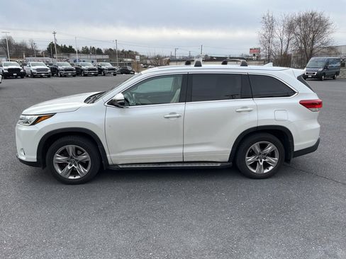 Used 2019 Toyota Highlander Limited image 5