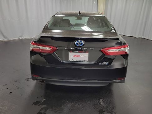 Used 2020 Toyota Camry XLE w/ Carpet Mat Package FWD image 7