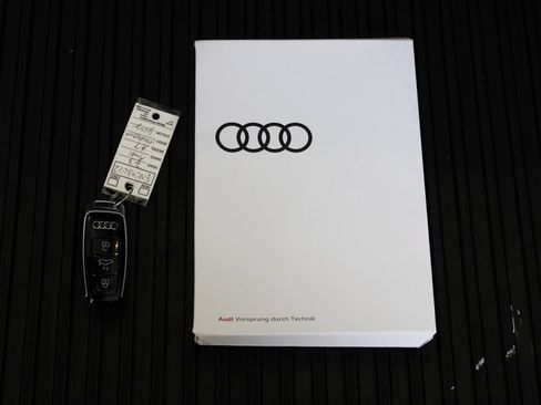 Used 2023 Audi A7 Prestige w/ Luxury Package AWD/4WD image 30