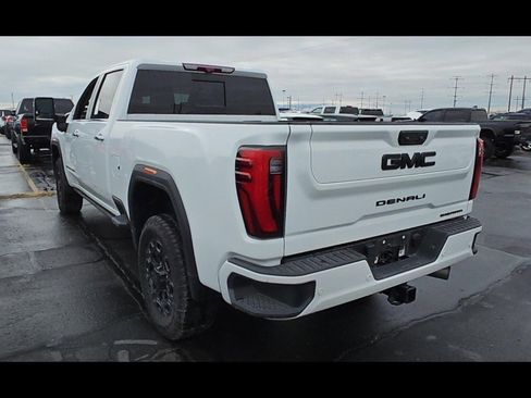 Used 2024 GMC Sierra 2500 Denali w/ Denali Reserve Package image 2