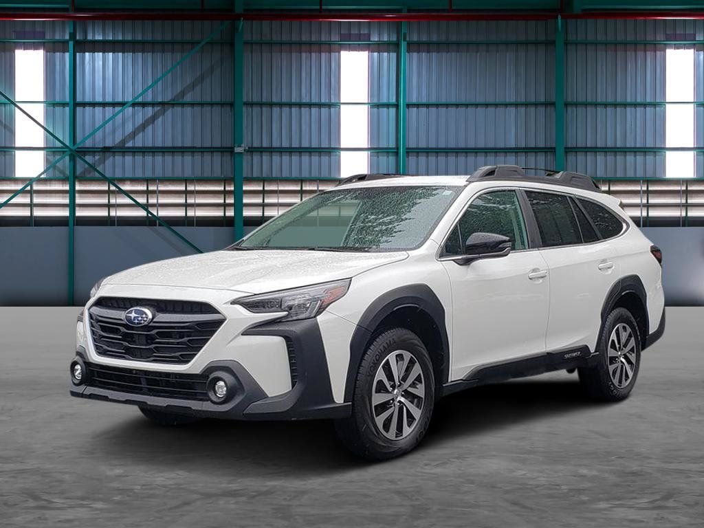 Used 2025 Subaru Outback Premium AWD/4WD image 1