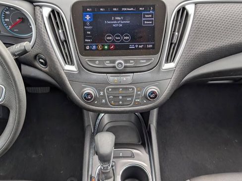 Used 2023 Chevrolet Malibu LT image 7