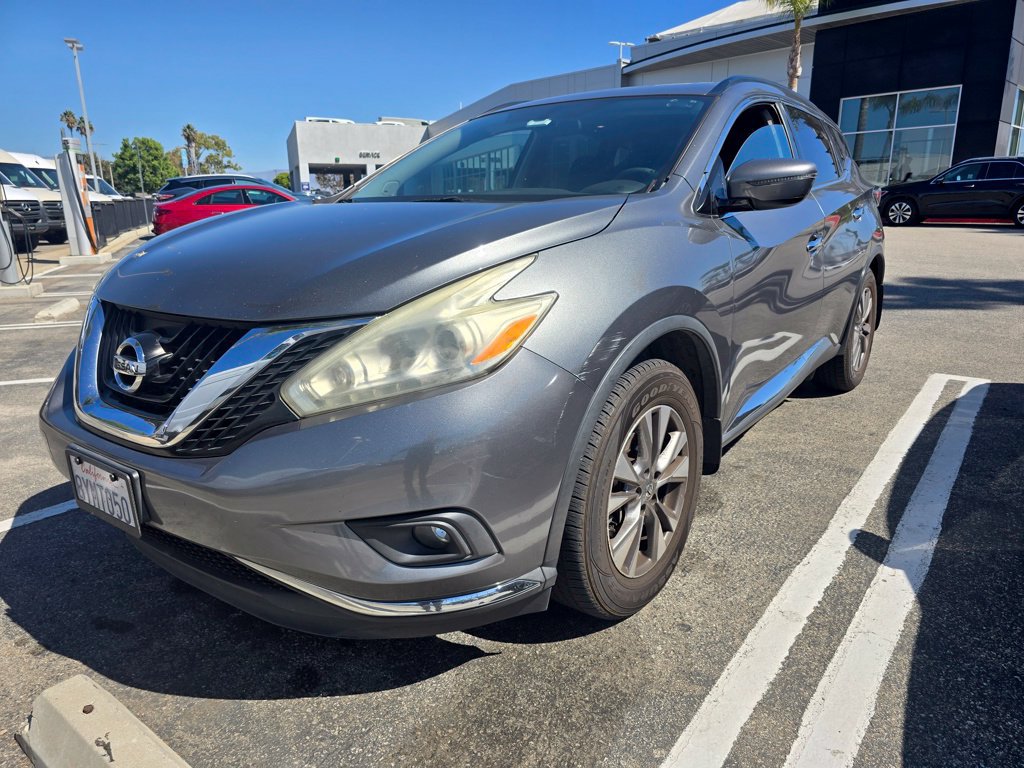 Used 2016 Nissan Murano SV w/ Premium Package FWD image 2