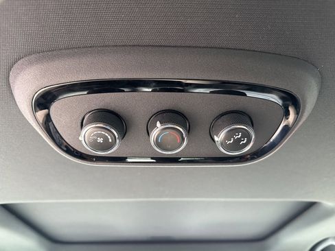 Used 2023 Dodge Durango GT image 29