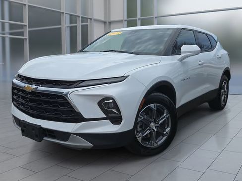 Used 2023 Chevrolet Blazer LT AWD/4WD image 1