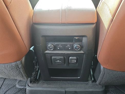 Certified 2020 Chevrolet Traverse High Country image 22