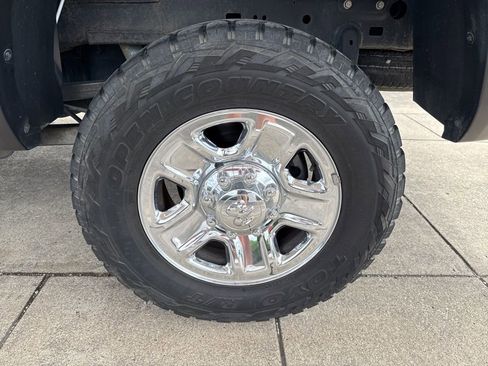 Used 2018 RAM 2500 Tradesman w/ Chrome Appearance Group image 26