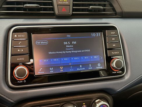 Used 2025 Nissan Versa SV FWD image 21