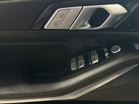 Used 2020 BMW X7 M50i AWD/4WD image 13