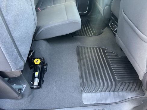 Used 2025 Chevrolet Silverado 1500 LT AWD/4WD image 14
