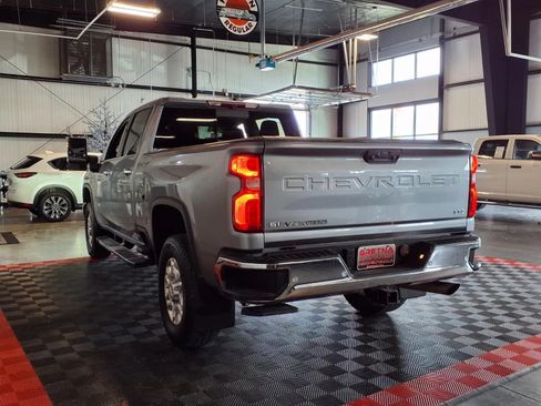 Used 2024 Chevrolet Silverado 2500 LTZ w/ LTZ Plus Package AWD/4WD image 4