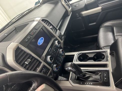 Used 2020 Ford F150 Lariat w/ Equipment Group 502A Luxury image 11