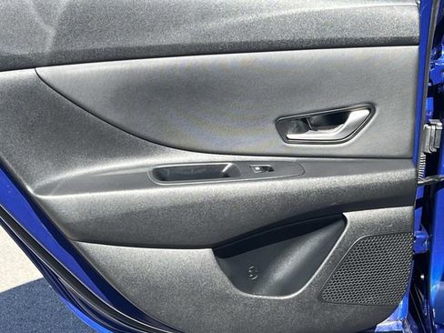 Certified 2022 Hyundai Elantra SEL w/ Convenience Package FWD image 19