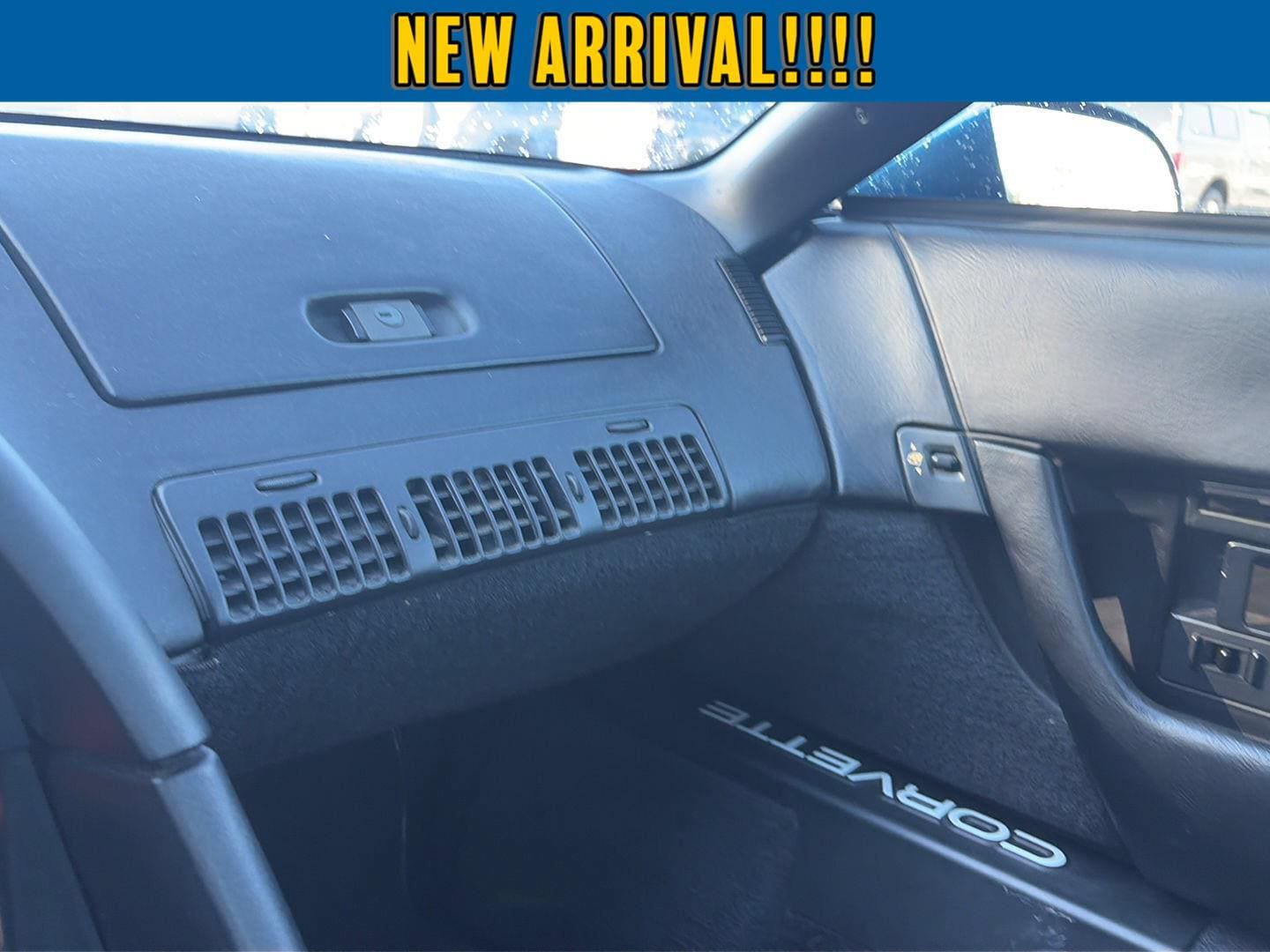 Used 1992 Chevrolet Corvette Coupe RWD image 19