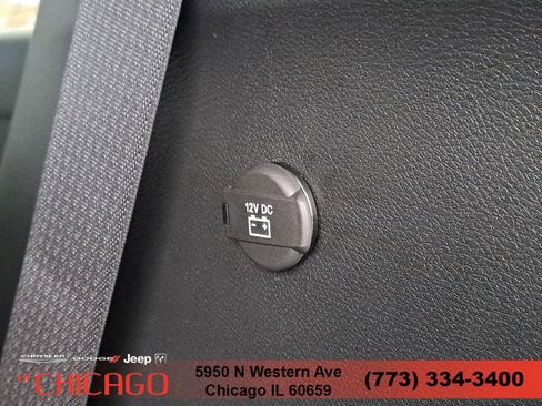 New 2026 Chrysler Pacifica Select w/ S Appearance Package FWD image 10