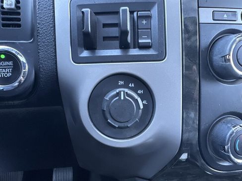 Used 2017 Ford Expedition Limited w/ Equipment Group 301A image 21