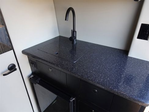 Used 2023 Mercedes-Benz Sprinter 3500 image 19