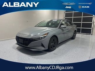 Used 2022 Hyundai Elantra SEL w/ Cargo Package FWD video 1
