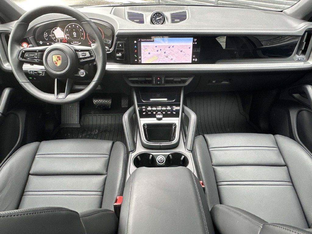 Used 2026 Porsche Cayenne Coupe AWD/4WD image 14