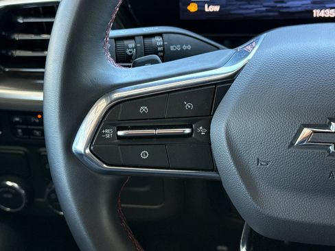 Used 2025 Chevrolet Suburban RST RWD image 38