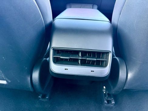 Used 2022 Tesla Model 3 RWD image 18
