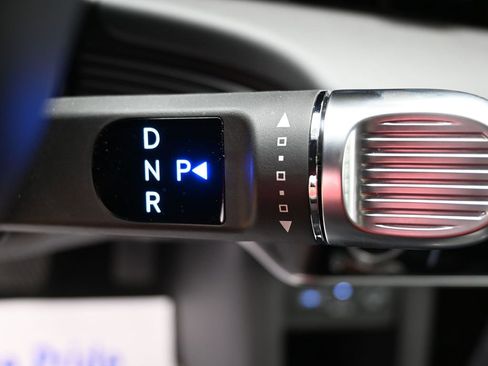 Used 2025 Hyundai Ioniq 5 Limited image 22