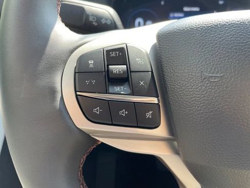 New 2026 Ford Explorer Active w/ Active Comfort Package AWD/4WD image 18