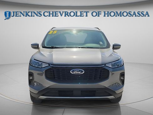 Used 2025 Ford Escape SE FWD image 12