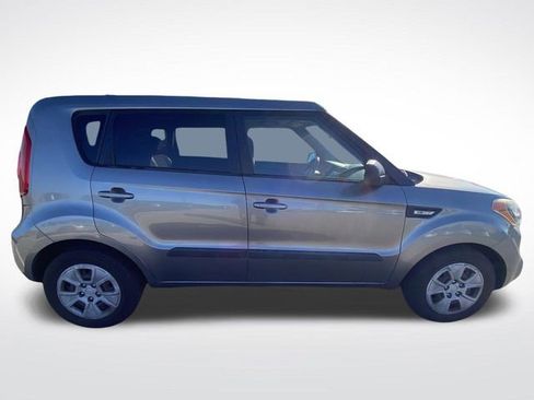 Used 2013 Kia Soul image 11