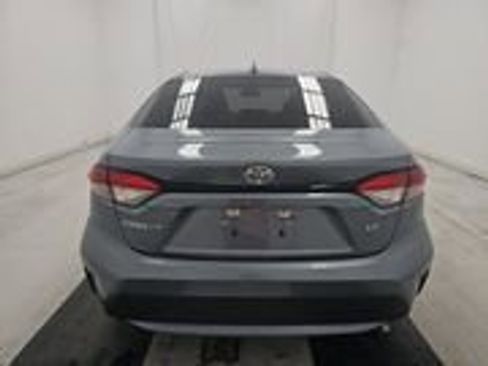 Used 2022 Toyota Corolla LE image 5