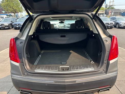 Used 2018 Cadillac XT5 Premium Luxury w/ Driver Assist Package AWD/4WD image 30