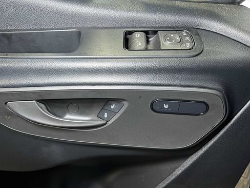 Used 2024 Mercedes-Benz Sprinter 2500 image 19