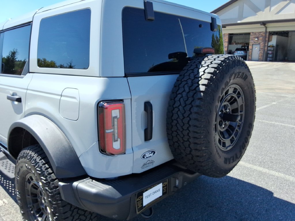 Used 2026 Ford Bronco Badlands w/ Sasquatch Package AWD/4WD image 14
