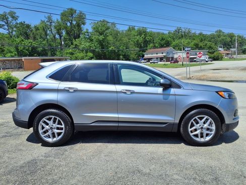 Used 2024 Ford Edge SEL image 2