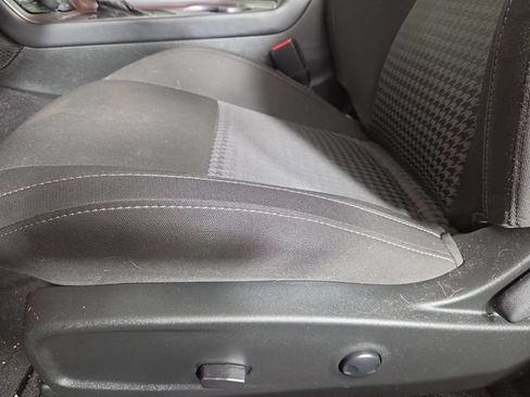 Used 2023 Dodge Challenger R/T RWD image 29