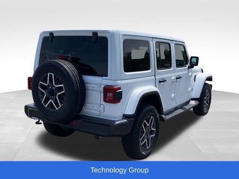 Used 2024 Jeep Wrangler Unlimited Sahara w/ Technology Group AWD/4WD image 3